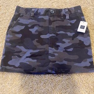 NWT girls Gap Jean skirt- camo size 7